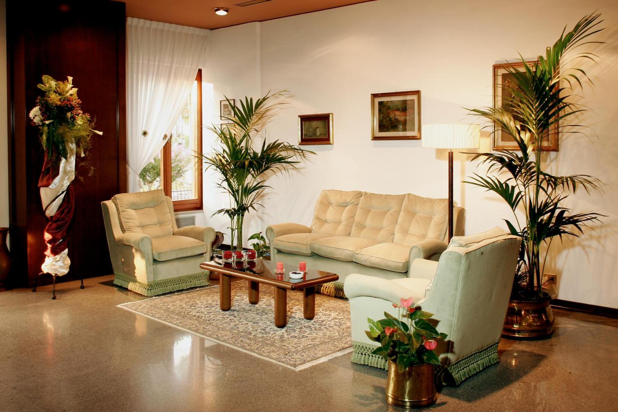 Hotel Astoria Pineto Luaran gambar
