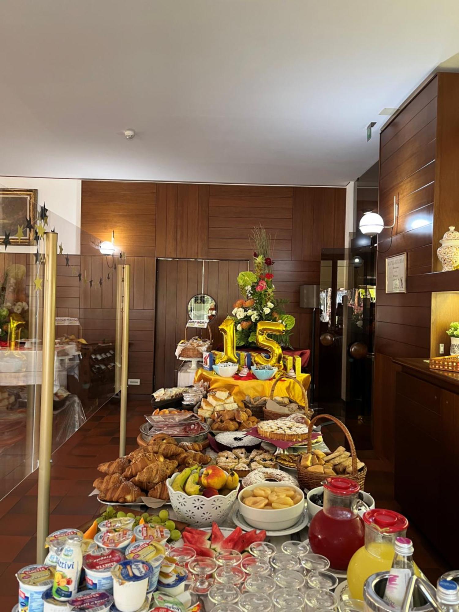 Hotel Astoria Pineto Luaran gambar